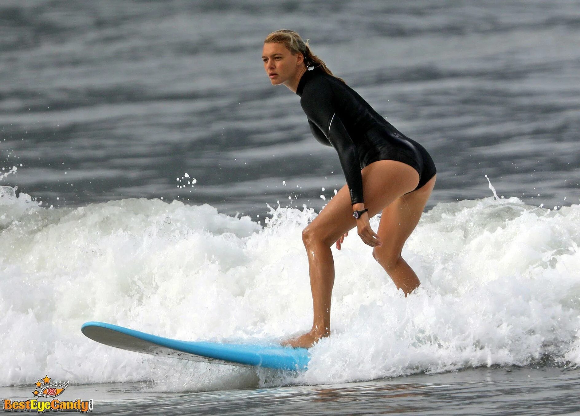 Kelly Rohrbach underwear in Luyang