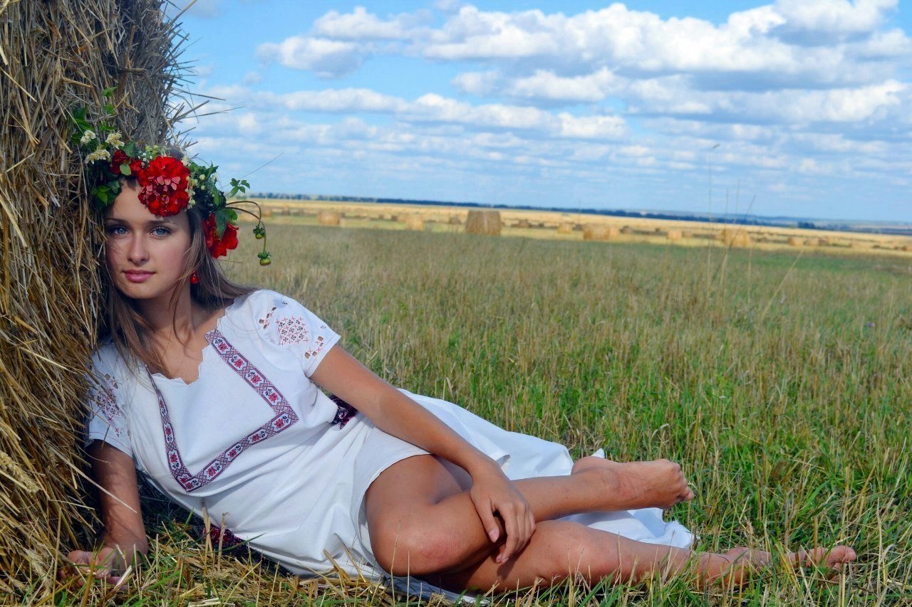 Slavic girls in Luyang