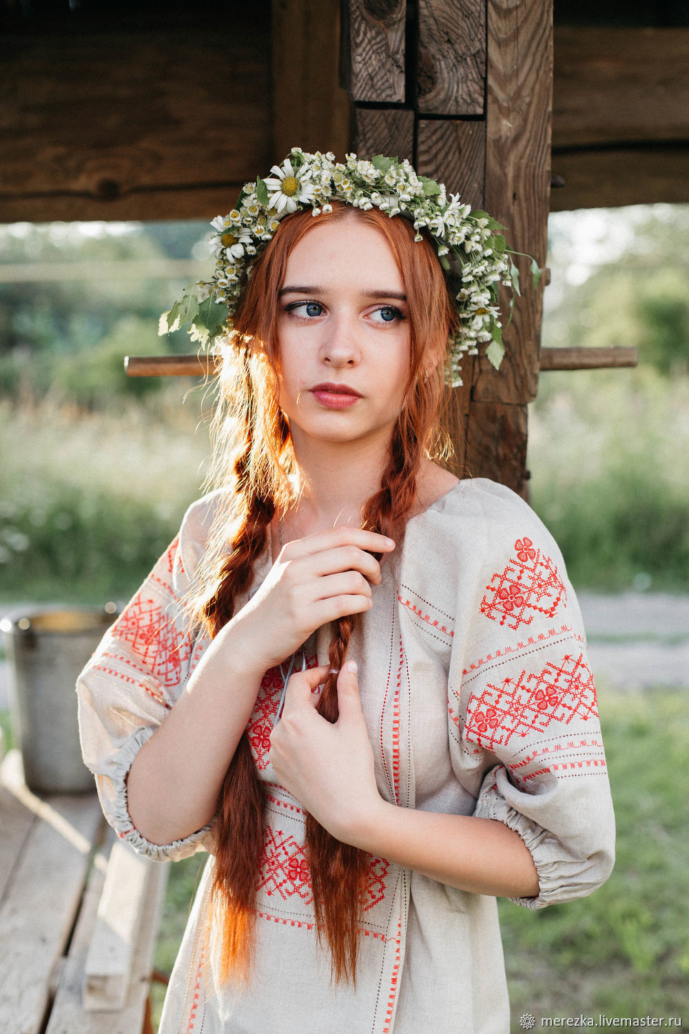 Girls in Slavic costumes in Luyang