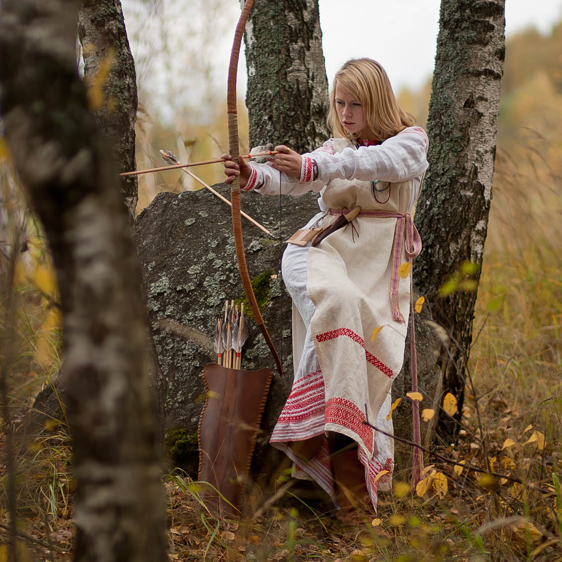 Sexy photo Girls in Slavic costumes in Luyang