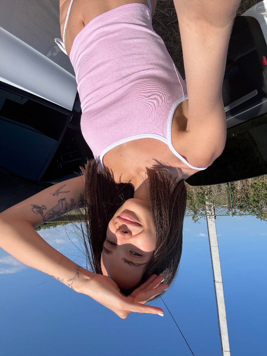 Sexy model Tina in Luyang